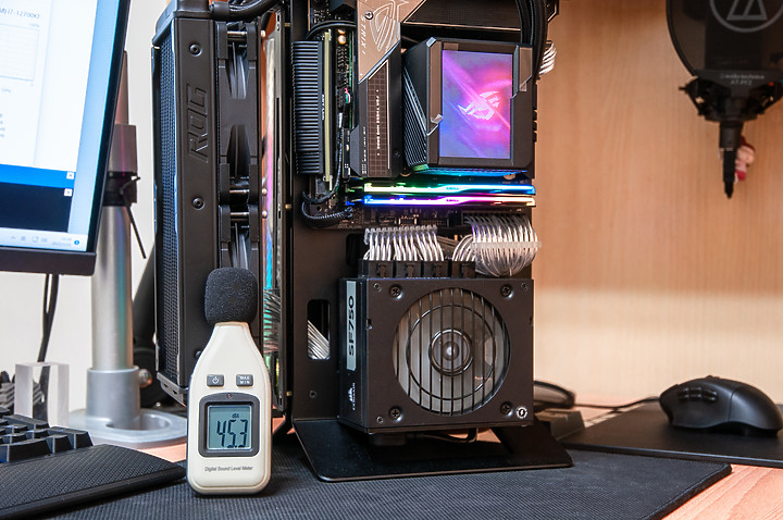 點我看大圖 「ROG RYUJIN II 240」 - 極致細膩散熱記錄文。