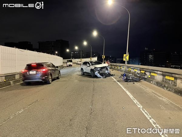 要如何才能將車逆向開上環東