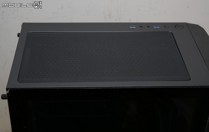 [開箱] BitFenix 風魅影 2022 窄機身無光害版