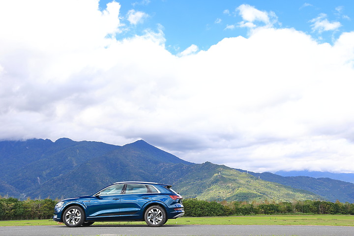 (映像旅行) 2068km的零排放寧靜環島極旅 feat. Audi e-tron 55 quattro advanced 進化版