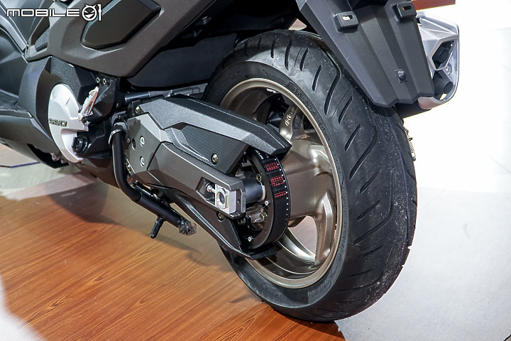 【採訪】標配定速、三輪更穩定!KYMCO 三輪紅牌重機 CV3 媒體試乘會重點分享!