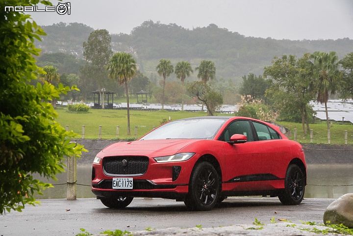 Jaguar 1995 XJ vs. 2021 I-PACE|一場傳統與創新的相互衝擊!
