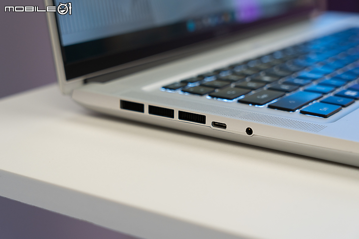 GIGABYTE 全新 AERO / AORUS 系列筆電實機動手玩 外型小改更期待效能