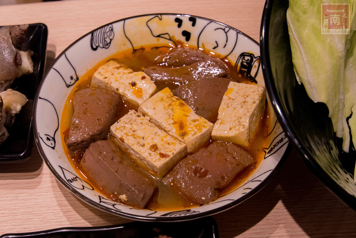 【臺南美食】吃慣了一般溫體牛肉嗎？｜老闆娘家鄉味“潮汕溫補鍋”｜完全是一個呷粗飽的概念｜ 安平溫體牛｜牛腩｜牛尾~~李好牛溫體牛肉湯爐