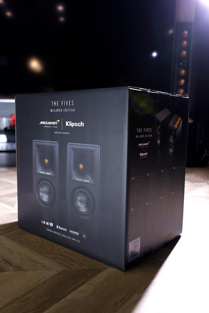 【全台首發、全球首發】Klipsch The Fives McLaren Edition Powered 聯名黑金搭配書架喇叭，簡易開箱