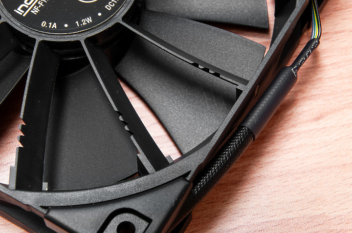 點我看大圖 「ROG RYUJIN II 240」 - 極致細膩散熱記錄文。