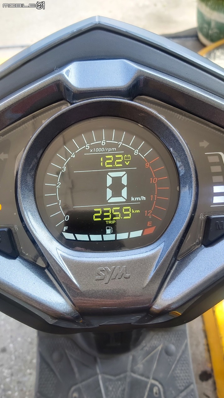 Jet SL 開箱 & 老車關箱 & 300公里心得 + 3000公里心得