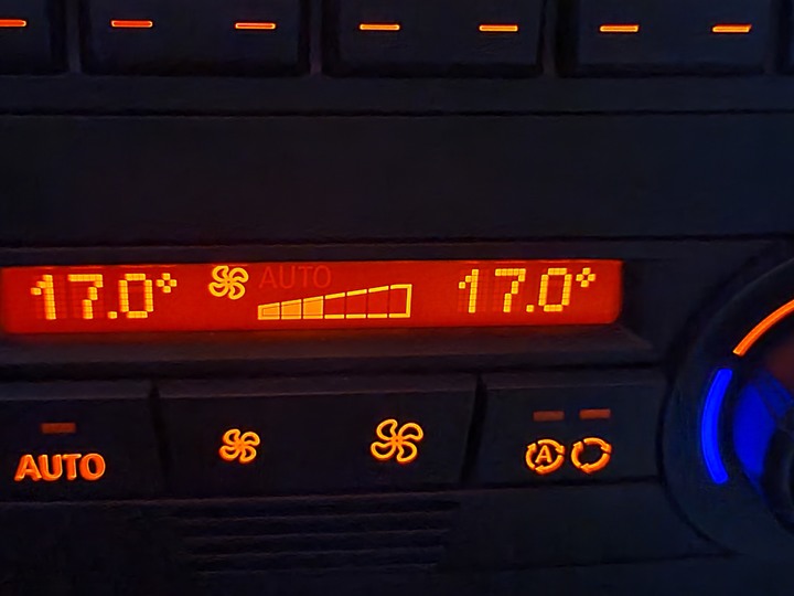 求助 E90 車友,空調出風問題