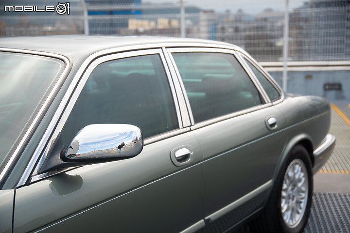 Jaguar 1995 XJ vs. 2021 I-PACE|一場傳統與創新的相互衝擊!