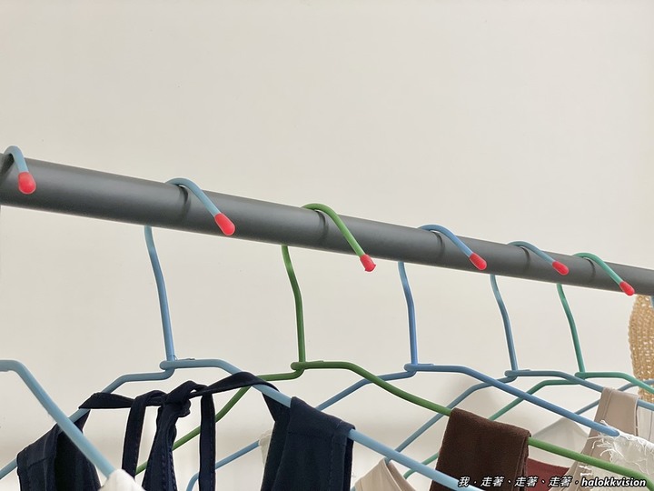 開箱｜LIGFE立格扉，居家收納組裝家具，簡單有品味!霧灰顏色好美~質感可調式掛衣架&竹木杯墊，清新北歐/沉穩工業/簡約自然風格任你選!!