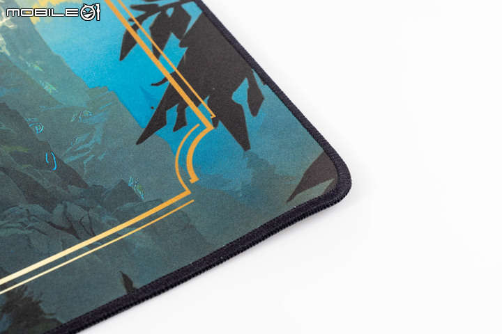 Logitech G x 英雄聯盟珍藏版聯名系列套組開箱 以英雄圖騰加持遊戲能量