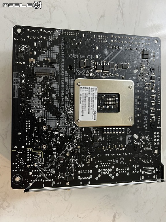 點我看大圖 開箱 ROG STRIX B660-I 目前唯一的 B660 ITX DDR5