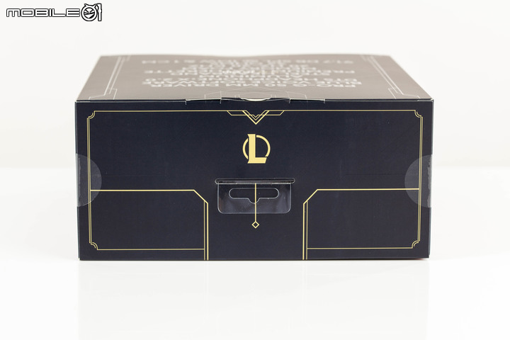 Logitech G x 英雄聯盟珍藏版聯名系列套組開箱 以英雄圖騰加持遊戲能量