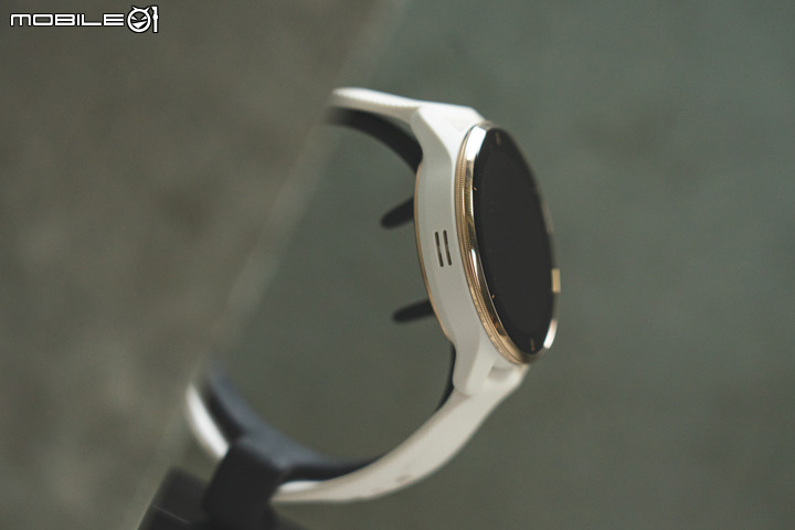 Garmin VENU 2 PLUS GPS 智慧腕錶開箱|支援智能聲控的美型錶!