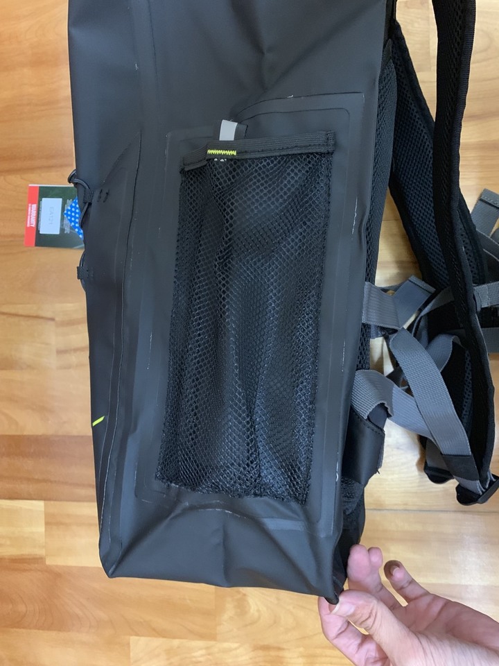 絕對防水且容量適中的通勤背包 GIVI EA121後背包