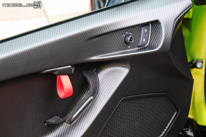 Lamborghini Huracán STO 試駕|史詩級的熱血機器,氣勢萬分的道路版賽車!
