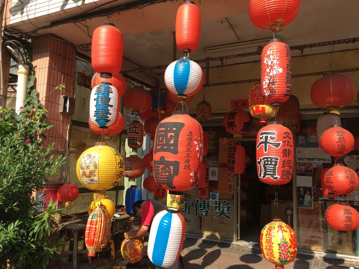 一府、二鹿、 三艋舺--騎遊鹿港古蹟小鎮