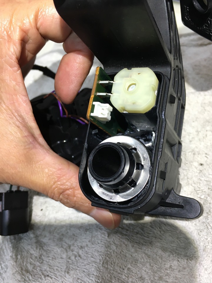 2016 Mazda 3 照後鏡收折 DIY 維修