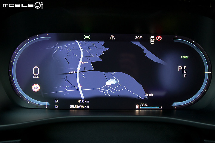 Volvo XC40 Recharge 一路向北 300km 長途試駕｜邁向「豪華電動車品牌」的起點，融合傳統與創新思維的 EV！