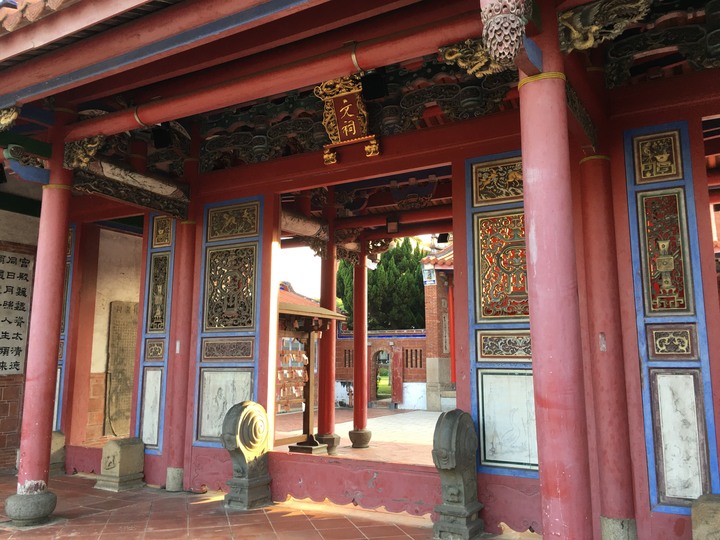 一府、二鹿、 三艋舺--騎遊鹿港古蹟小鎮