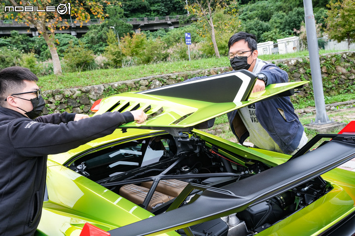 Lamborghini Huracán STO 試駕｜史詩級的熱血機器，氣勢萬分的道路版賽車！