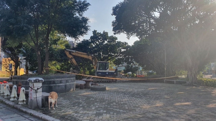 板橋南雅西路旁邊好像在整治了?