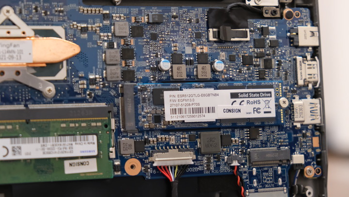 【筆電】一台重量僅有990g的輕薄筆電 日常使用會是如何 | GIGABYTE U4 使用體驗