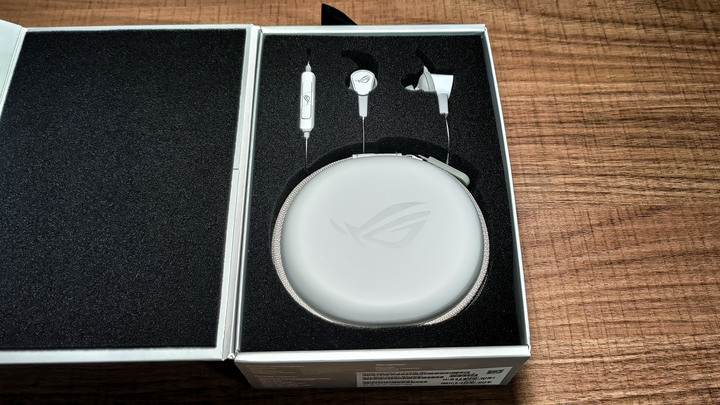 ROG CLAVIS & CETRA II CORE Moonlight - 絕配的迷你小旗艦