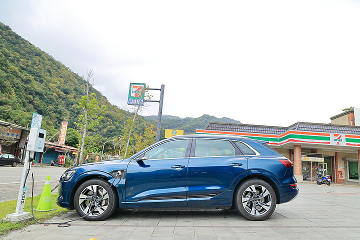 (映像旅行) 2068km的零排放寧靜環島極旅 feat. Audi e-tron 55 quattro advanced 進化版