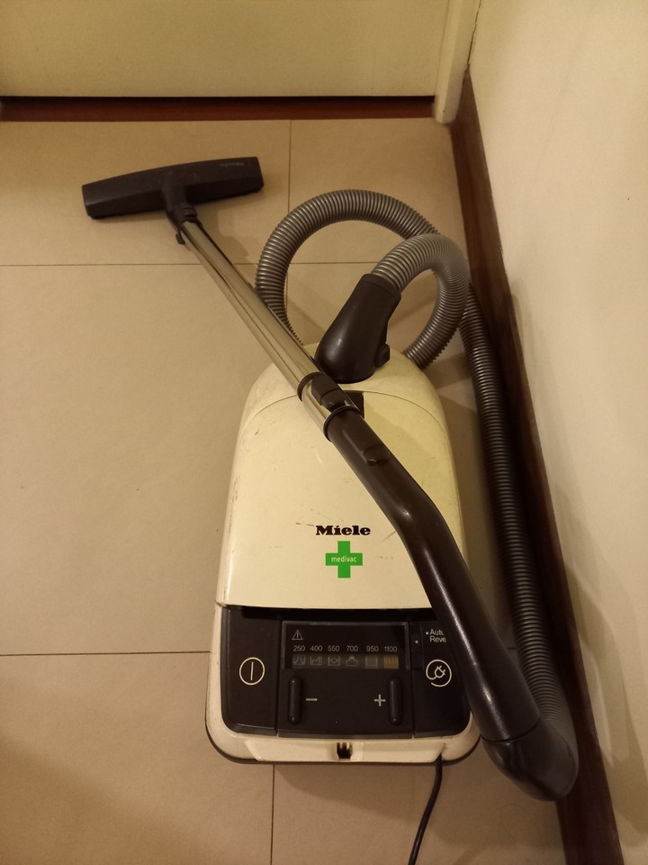 點我看大圖 過年是否該換掃地機器人,開運迎新年?