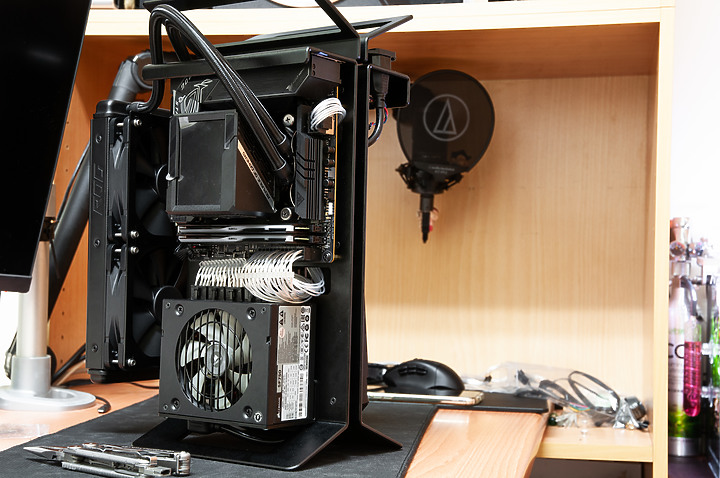 點我看大圖 「ROG RYUJIN II 240」 - 極致細膩散熱記錄文。