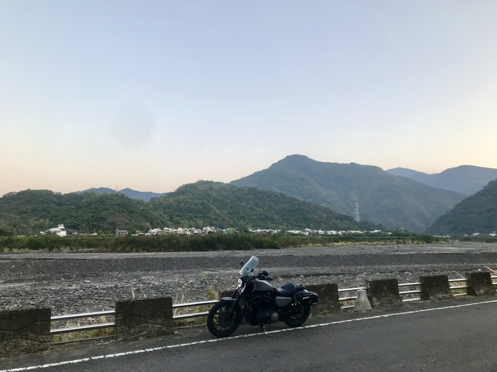 寒夜騎士環島 (陌生人の一年之約)