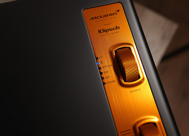 【全台首發、全球首發】Klipsch The Fives McLaren Edition Powered 聯名黑金搭配書架喇叭，簡易開箱