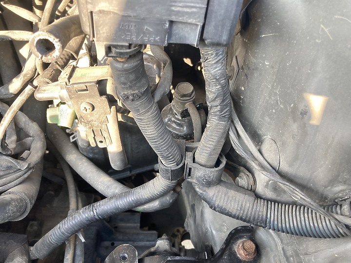 教學文:第一代RAV4汽油濾心自行更換