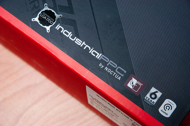 點我看大圖 「ROG RYUJIN II 240」 - 極致細膩散熱記錄文。