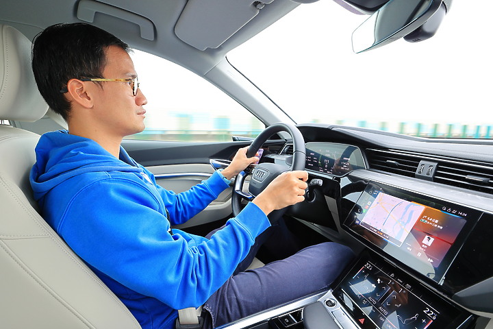 (映像旅行) 2068km的零排放寧靜環島極旅 feat. Audi e-tron 55 quattro advanced 進化版