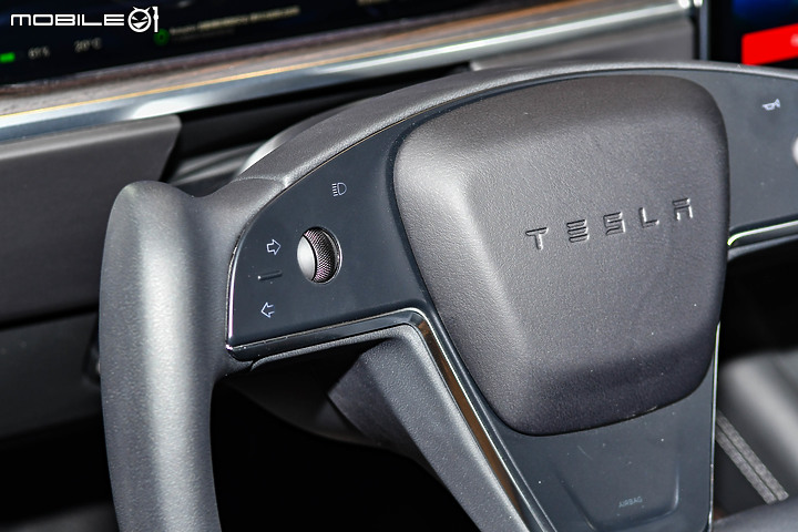 【採訪】Tesla Model S / X Plaid預賞，科幻加點豪華，更像是移動的大型電玩！