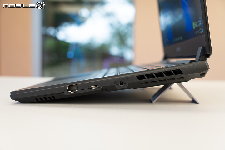 GIGABYTE 全新 AERO / AORUS 系列筆電實機動手玩 外型小改更期待效能