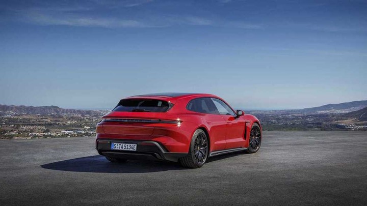 Porsche 911年度差點被Taycan超車!銷售一哥還是休旅嗎?