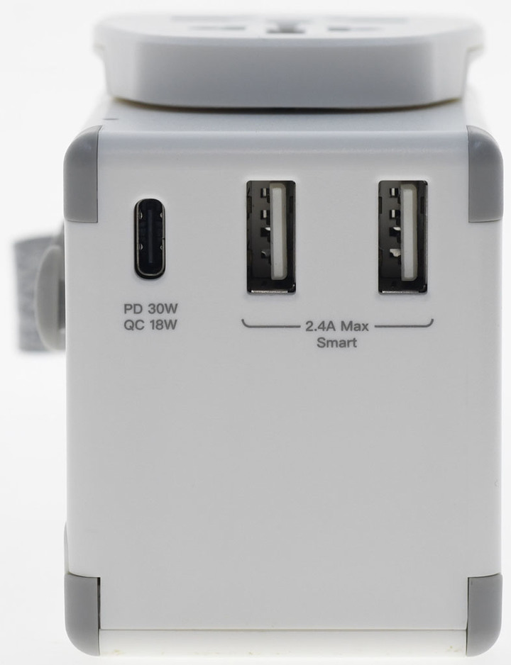 Zikko eLUGGAGE X萬用插頭插座轉換USB充電器開箱