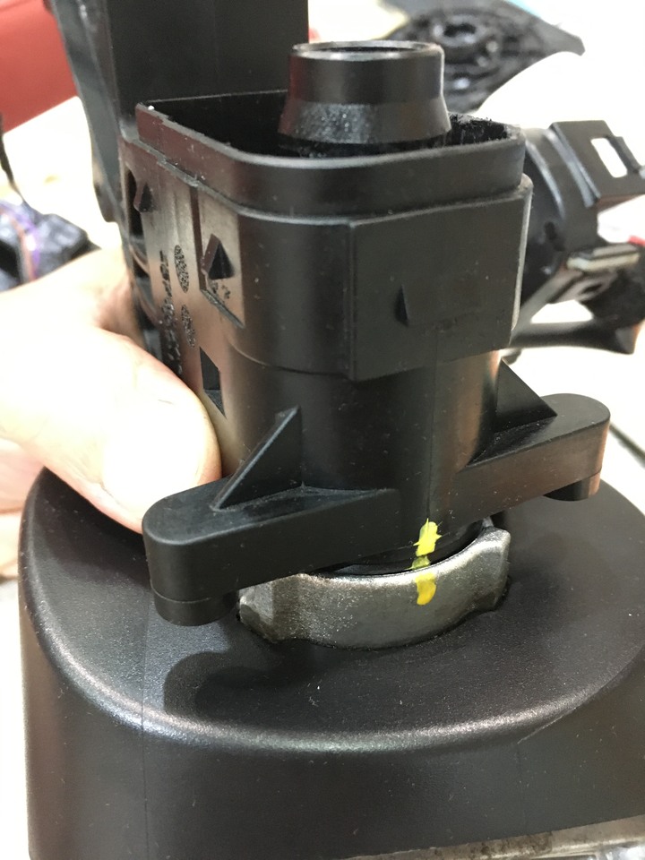 2016 Mazda 3 照後鏡收折 DIY 維修