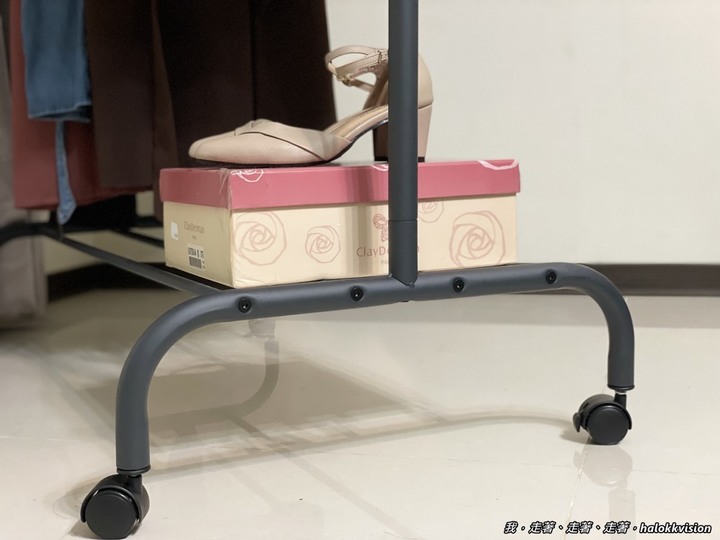 開箱｜LIGFE立格扉，居家收納組裝家具，簡單有品味!霧灰顏色好美~質感可調式掛衣架&竹木杯墊，清新北歐/沉穩工業/簡約自然風格任你選!!