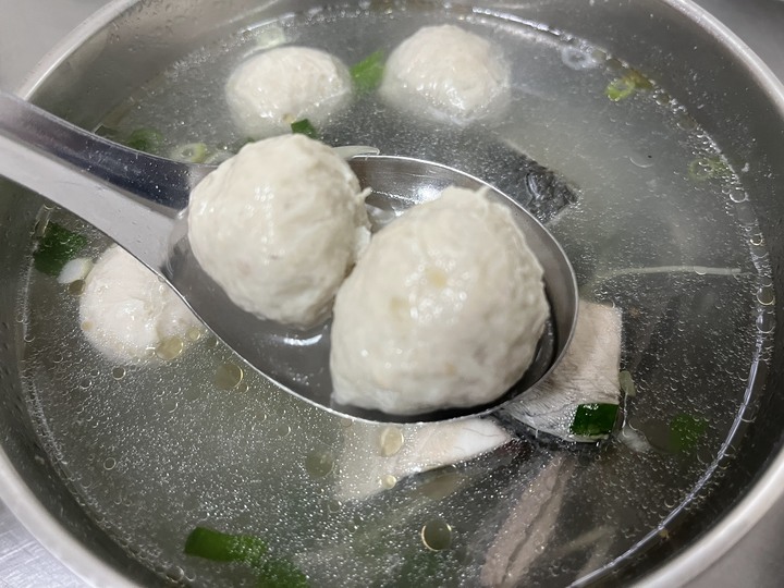 [食記] 台南林無刺虱目魚，台灣新北三重，香辣美味虱目魚蓋飯！