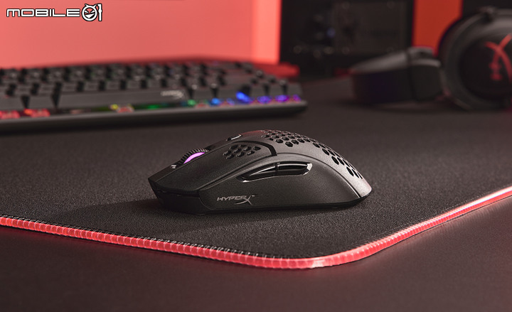 【CES 2022】HyperX 推出續航力長達 300 小時的無線電競耳機 Cloud Alpha、首款電競手把 Clutch 等新周邊裝置