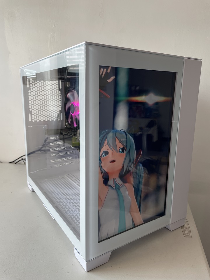 【開箱】聯力O11 Dynamic MINI 機殼內加裝14吋螢幕