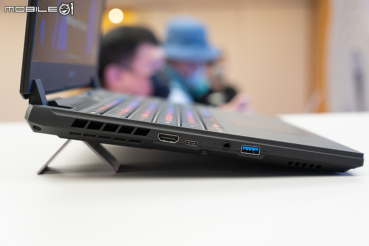 GIGABYTE 全新 AERO / AORUS 系列筆電實機動手玩 外型小改更期待效能