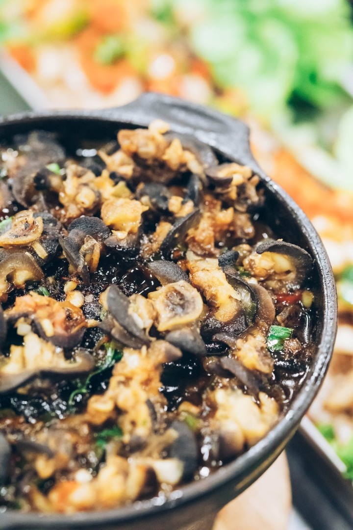台中美食│浮誇系美食製造機 燒烤店1隻懶人蝦30隻直接上桌
