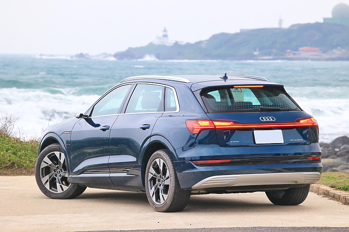 (映像旅行) 2068km的零排放寧靜環島極旅 feat. Audi e-tron 55 quattro advanced 進化版