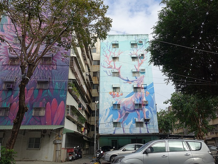 苓雅區 衛武迷迷村|衛武營彩繪社區 — 巨型彩繪雲集,整座社區就是畫布,全臺最大彩繪社區