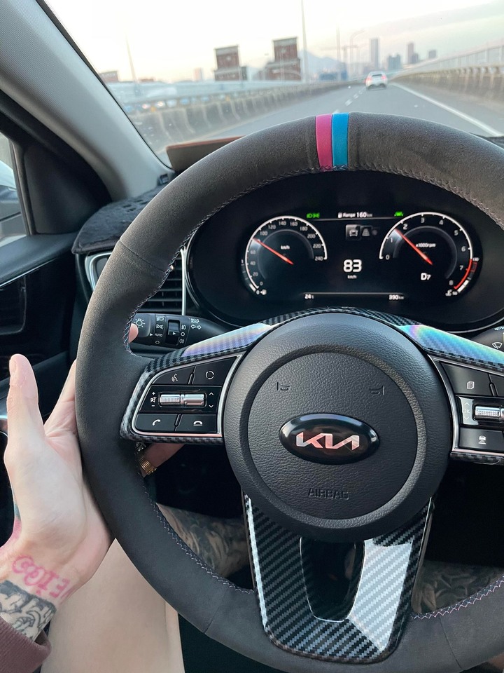雙寶用車~保養/後勤/空間/操控/心得分享-KIA Ceed SW
